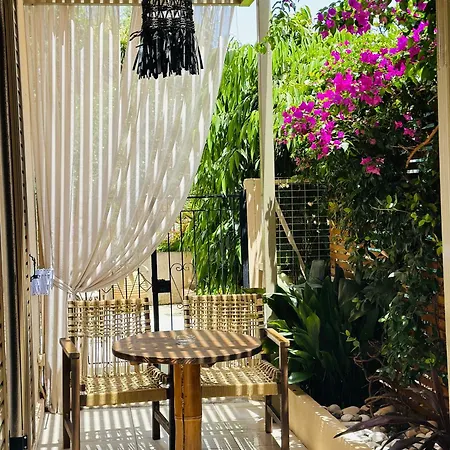 Carmena * Skala (Kefalonia)
